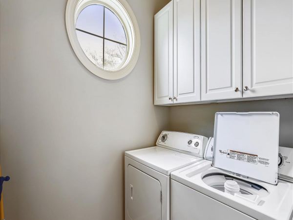 Hilton Head Vacation Pool Home Sleeps 8  Guests