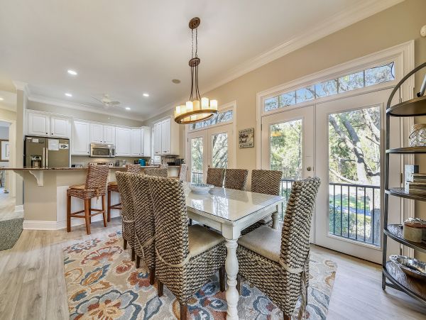 Hilton Head Vacation Pool Home Short Walk to Beach 4 Bedroom