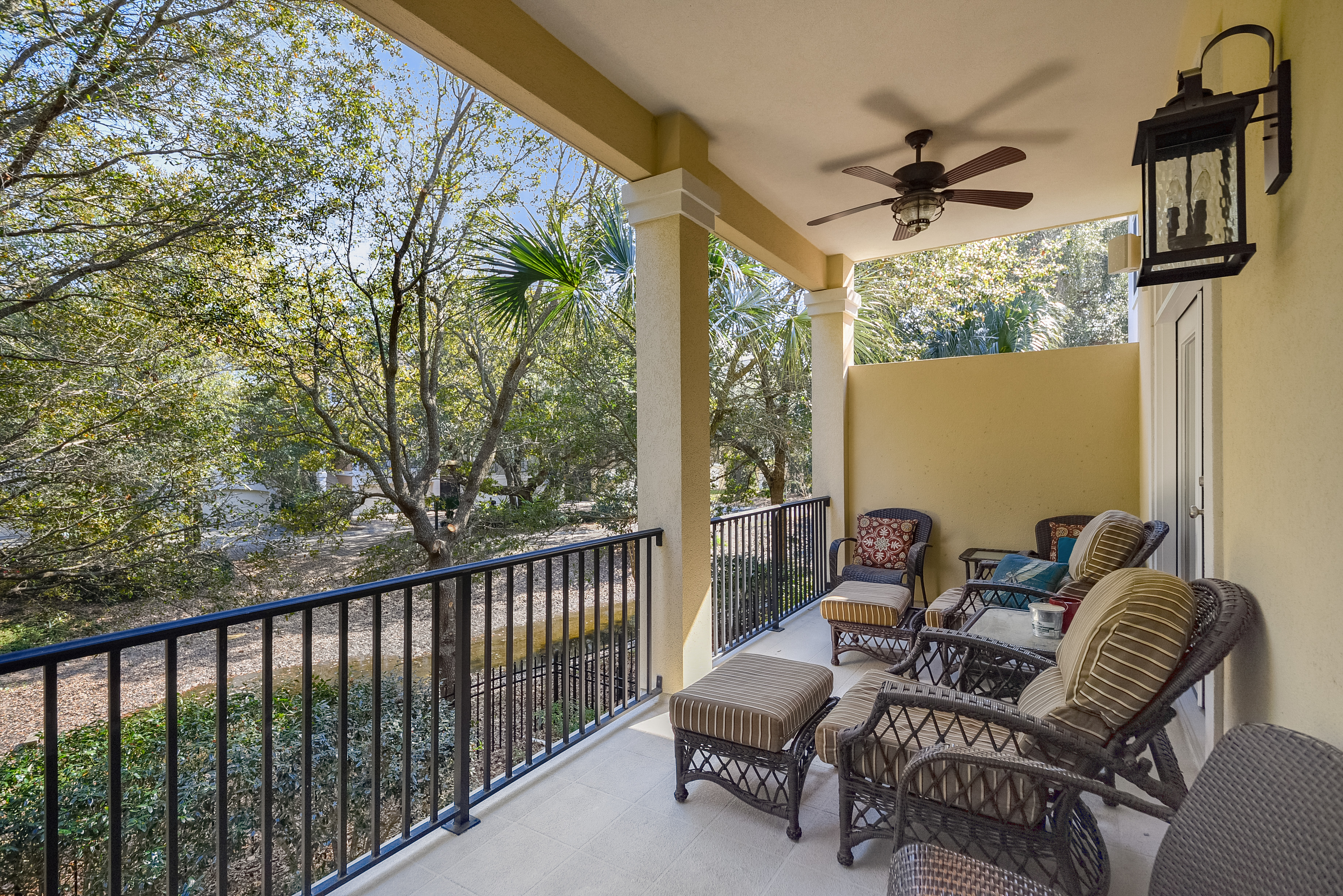 Hilton Head Vacation Pool Home Short Walk to Beach 4 Bedroom