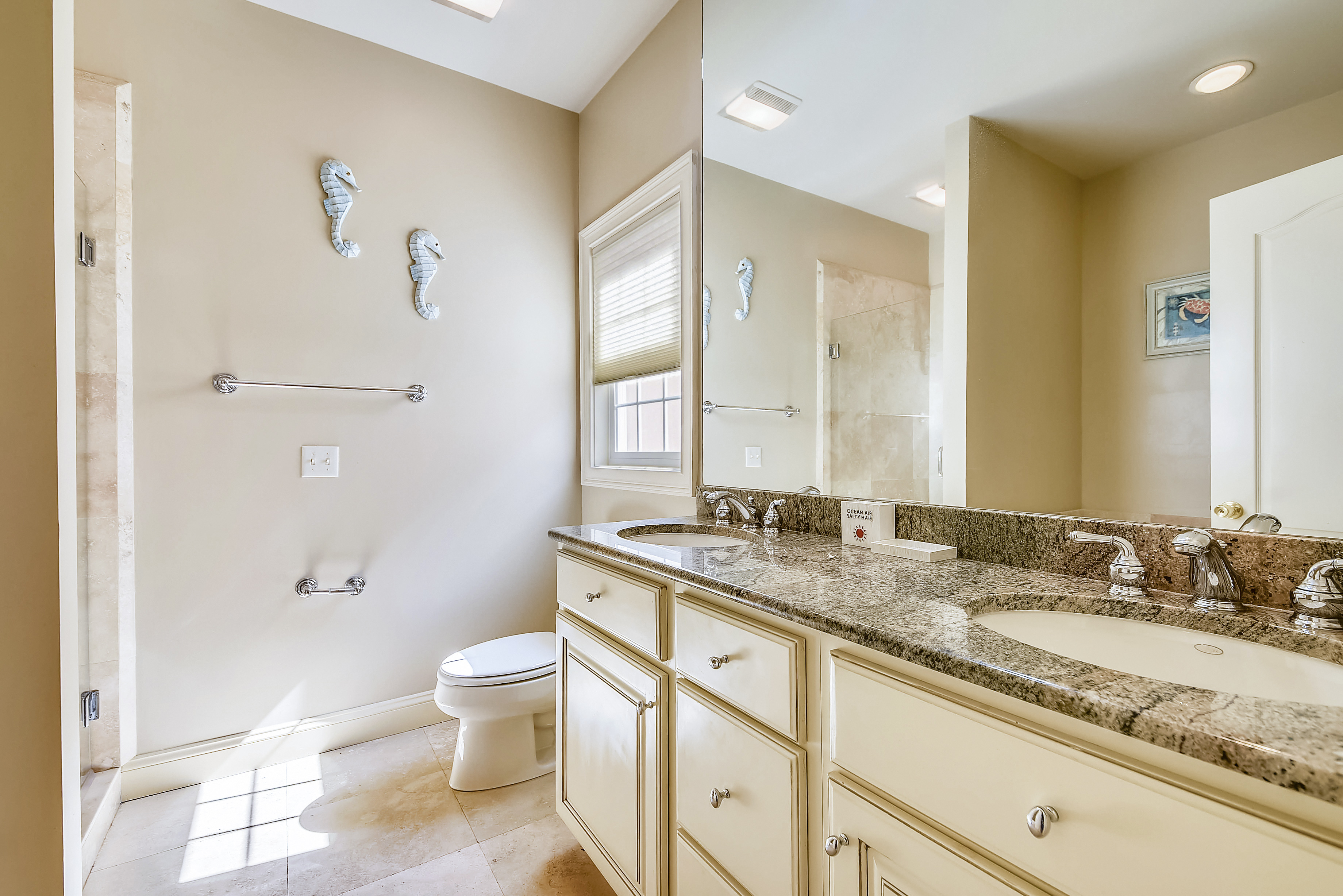 Hilton Head Vacation Pool Home Short Walk to Beach 4 Bedroom
