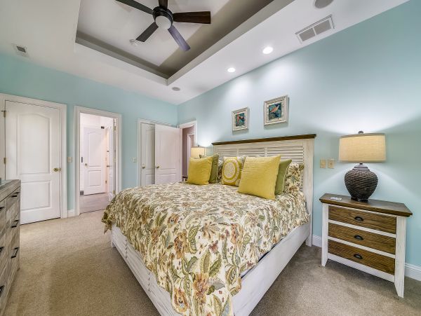 Hilton Head Vacation Pool Home Short Walk to Beach 4 Bedroom