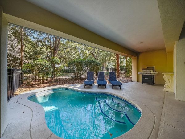 Hilton Head Vacation Pool Home Short Walk to Beach 4 Bedroom