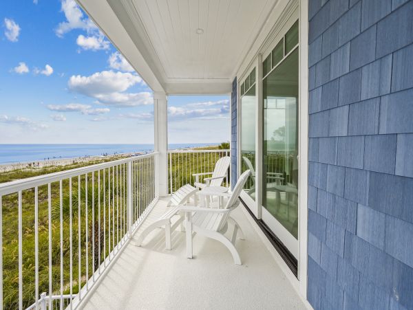Oceanfront 6 Bedroom Luxury Vacation Home