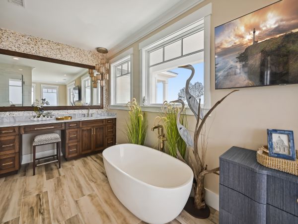 Oceanfront 6 Bedroom Luxury Vacation Home