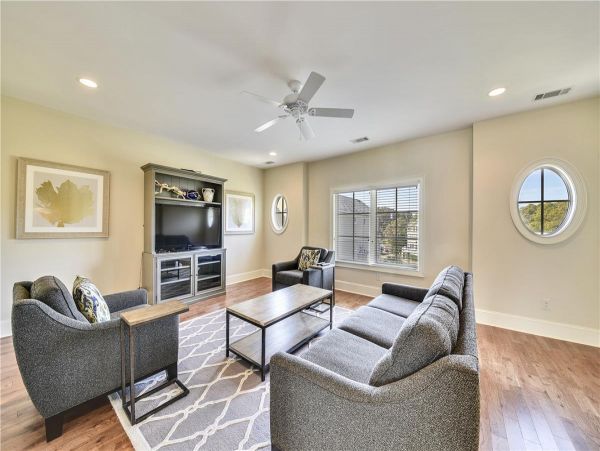 Six Bedroom Gorgeous Vacation Home in Hilton Head 22 Guests
