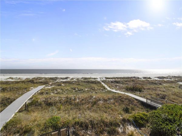 Six Bedroom Gorgeous Vacation Home in Hilton Head 22 Guests