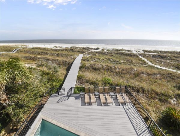 Six Bedroom Gorgeous Vacation Home in Hilton Head 22 Guests