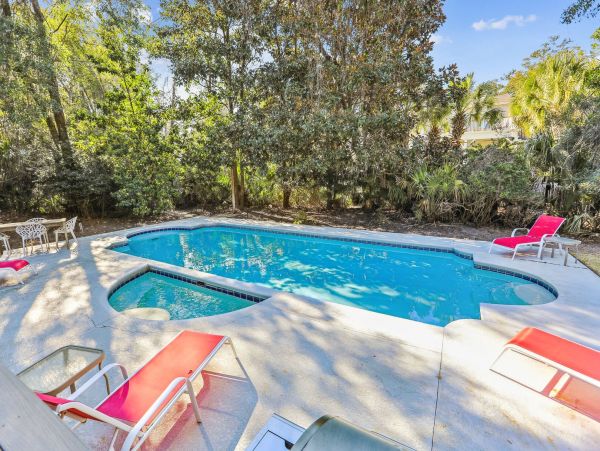 Luxury Vacation Rental on Hilton Head Island - Spacious and Convenient