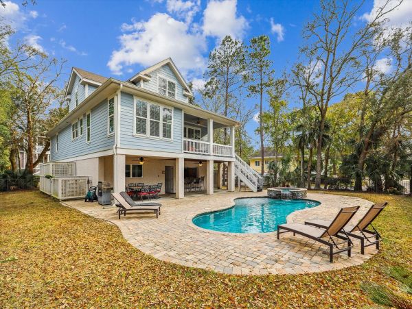 Charming Vacation Rental with a Pool & 4 Bedrooms in Hilton Head