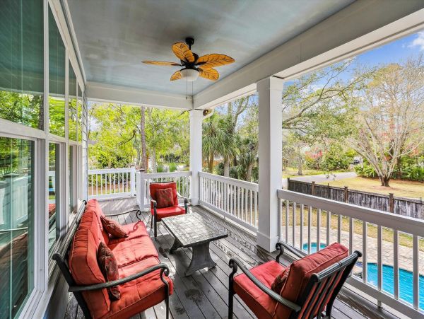 Charming Vacation Rental with a Pool & 4 Bedrooms in Hilton Head