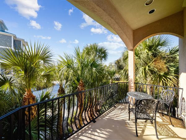 Partial Ocean View, 5 bedroom Rental