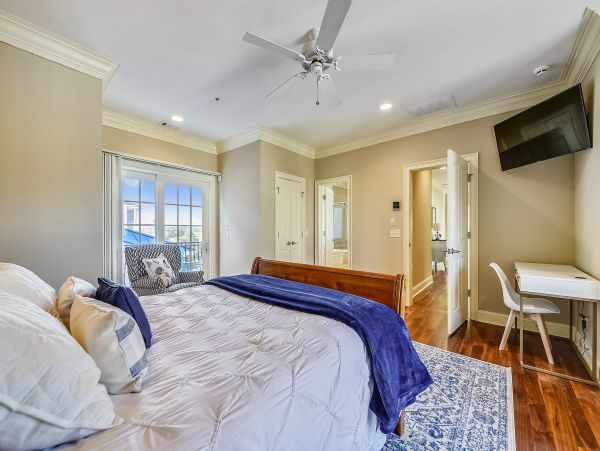 Partial Ocean View, 5 bedroom Rental