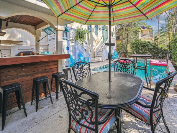 Hilton Head Charming 6 Bedroom Vacation Rental