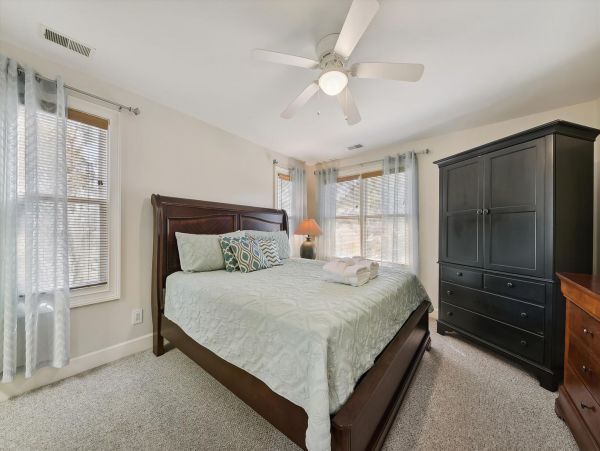 Hilton Head Charming 6 Bedroom Vacation Rental
