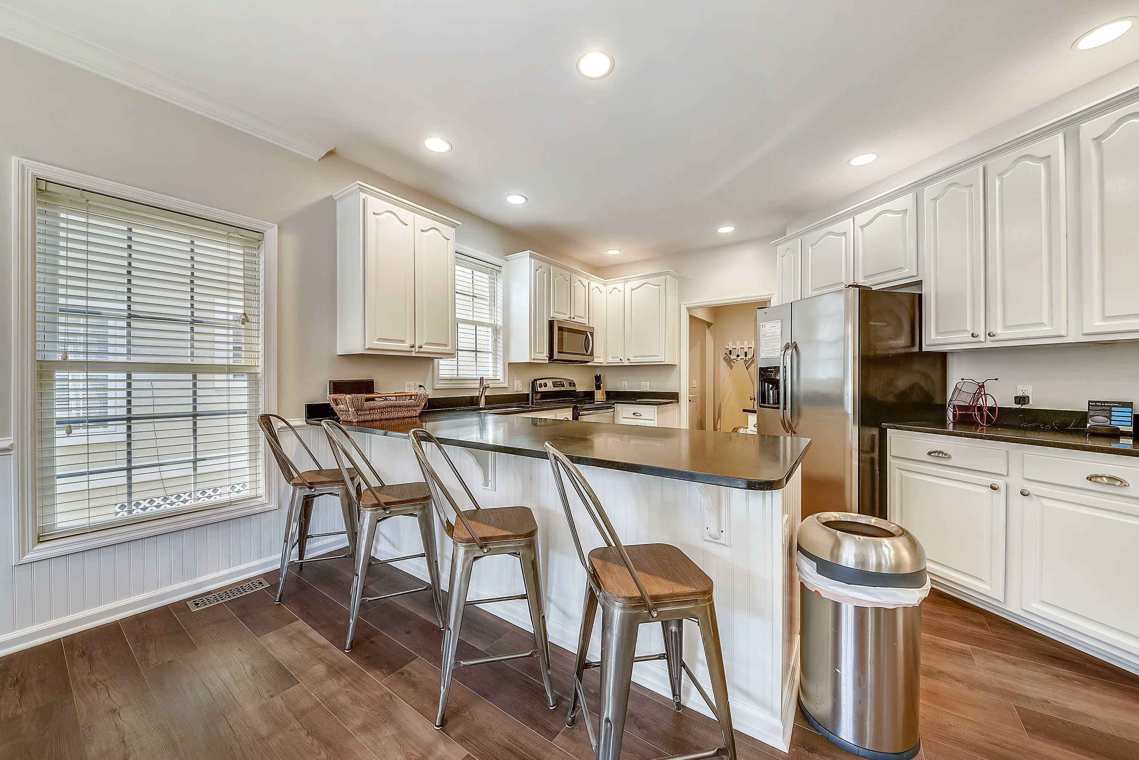 Luxury Six Bedroom Four & a Half Bathroom Vacation Home
