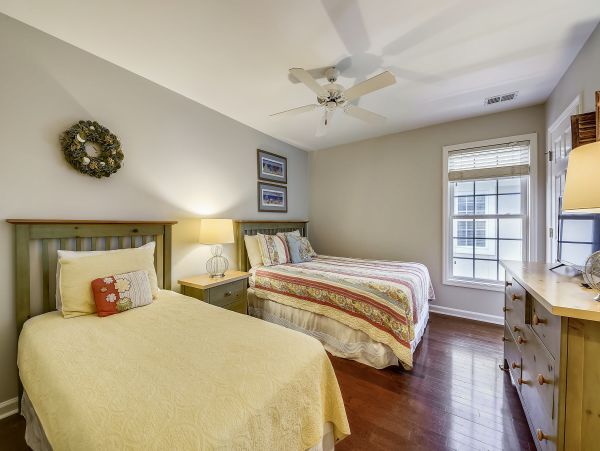 Luxury Six Bedroom Four & a Half Bathroom Vacation Home