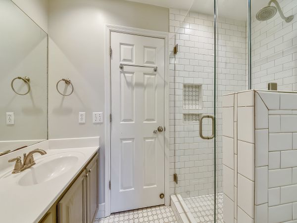 Luxury Six Bedroom Four & a Half Bathroom Vacation Home
