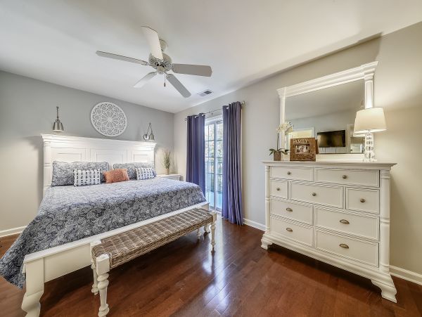 Luxury Six Bedroom Four & a Half Bathroom Vacation Home