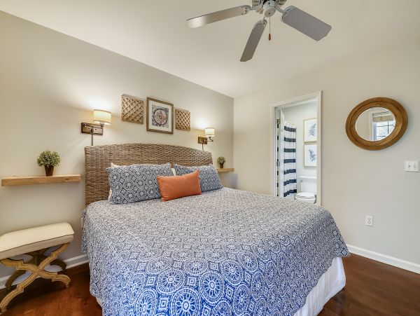 Luxury Six Bedroom Four & a Half Bathroom Vacation Home