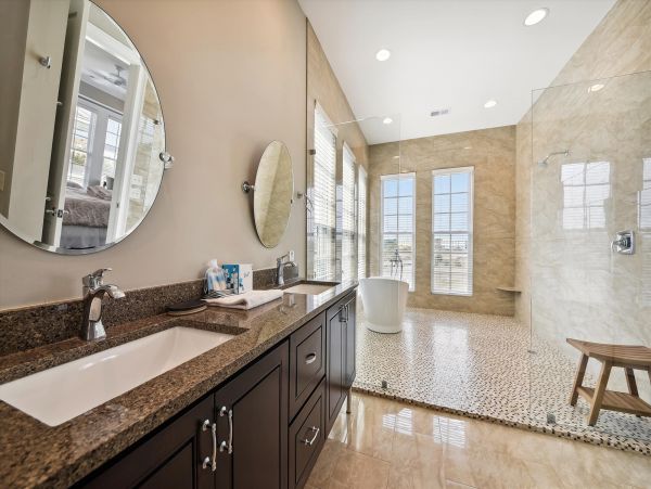 Direct Oceanfront Home with 360 degree Views of the Ocean in Hilton Head