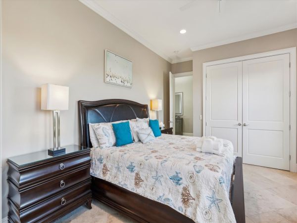 Direct Oceanfront Home with 360 degree Views of the Ocean in Hilton Head