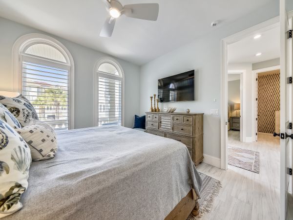 Hilton Head Island Oceanfront Vacation Rental with Pool
