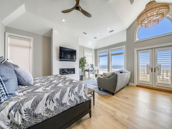 Hilton Head Island Oceanfront Vacation Rental with Pool