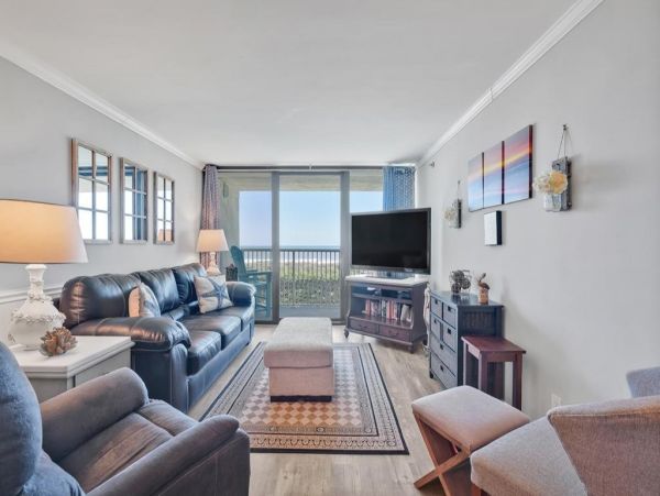 Carolina Beach Vacation Condo Three bedroom On Beach