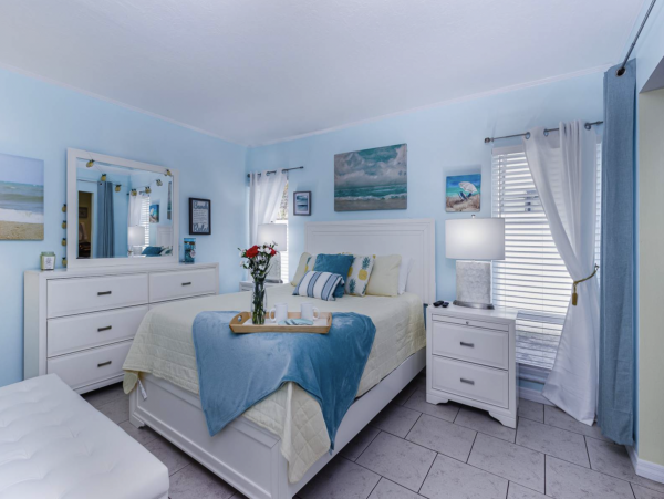 6 min Walk to Beach Siesta Key Vacation Condo One Bedroom