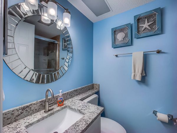 Siesta Key Beachside Peek at the beach Condo