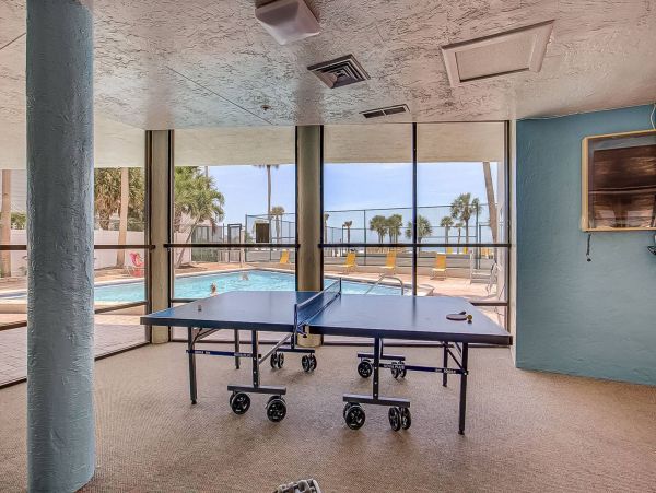 Siesta Key Beachside Peek at the beach Condo
