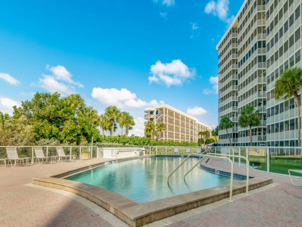 Gulf View 2Bedroom Condo