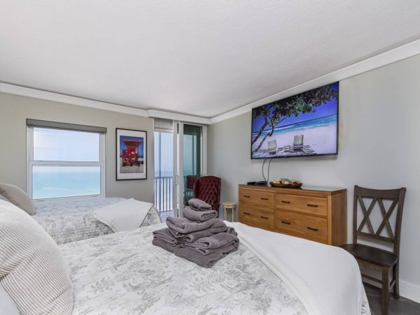 Gulf View 2Bedroom Condo