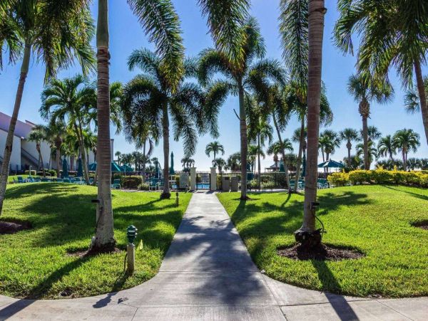 Beach Complex, 2 Bedroom Property