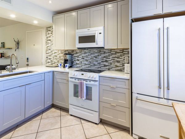 Beach Complex, 2 Bedroom Property