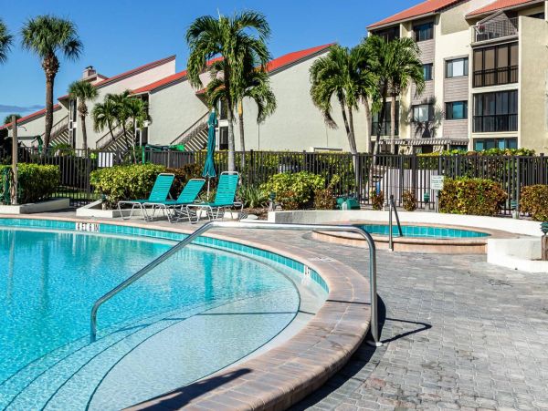 Beach Complex, 2 Bedroom Property