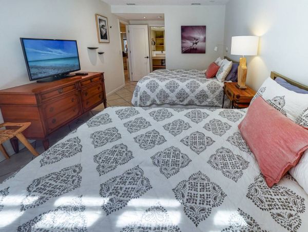 Beach Complex, 2 Bedroom Property