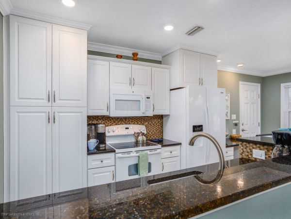 Two Bedroom Ground Level Condo with Private Beach in Siesta Key