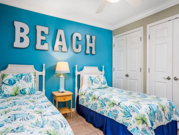 Two Bedroom Ground Level Condo with Private Beach in Siesta Key