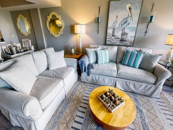 Updated Siesat Key Condo with lanai and beach views