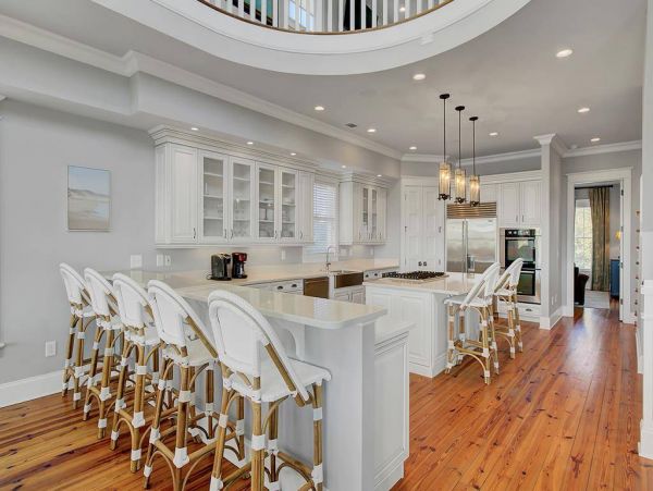 Isle of Palms Vacation Home 6 Bedroom, Ocean Views & Pool