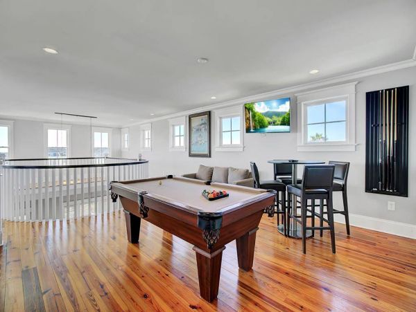 Isle of Palms Vacation Home 6 Bedroom, Ocean Views & Pool