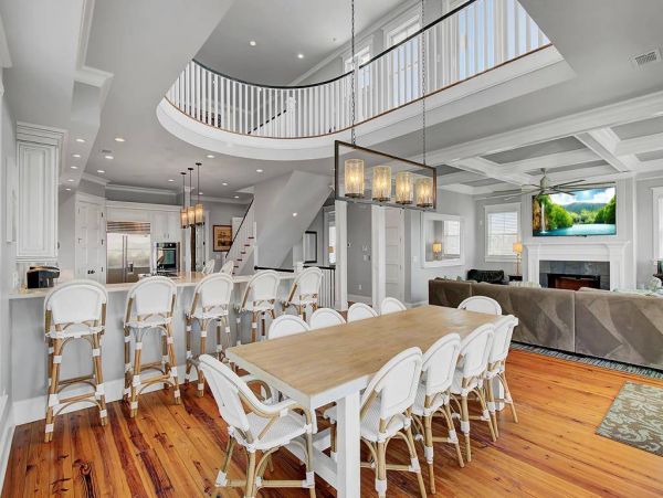 Isle of Palms Vacation Home 6 Bedroom, Ocean Views & Pool