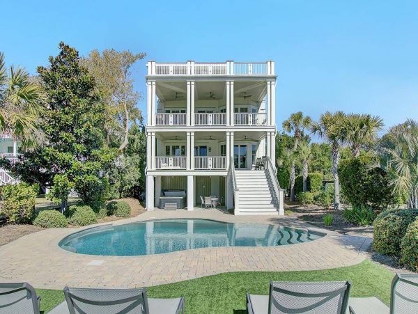 Isle of Palms Vacation Home 6 Bedroom, Ocean Views & Pool