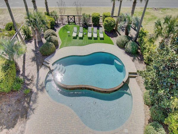Isle of Palms Vacation Home 6 Bedroom, Ocean Views & Pool