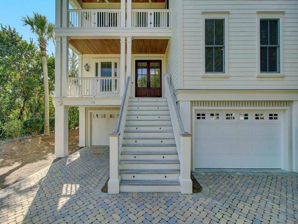 Isle of Palms Vacation Home 6 Bedroom, Ocean Views & Pool