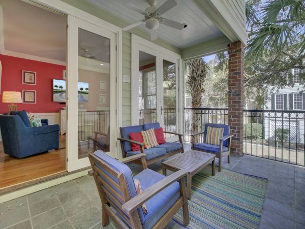 Cozy 4 Bedroom Home Sleeps 12 Guests