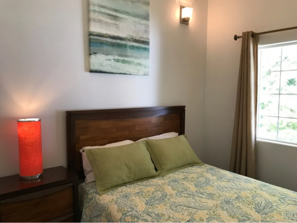 Walk to Beach Vacation Home with 3 Bedrooms in San Diego