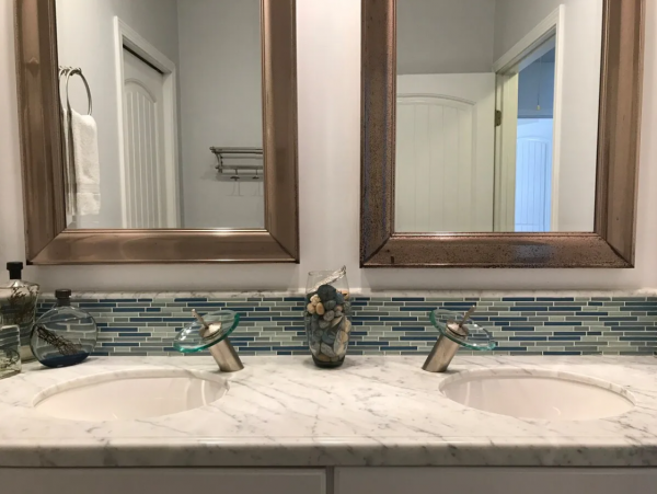 Walk to Beach Vacation Home with 3 Bedrooms in San Diego