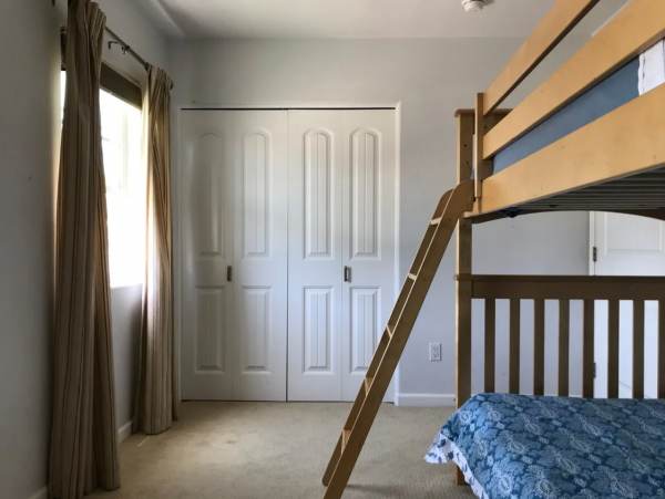 Walk to Beach Vacation Home with 3 Bedrooms in San Diego